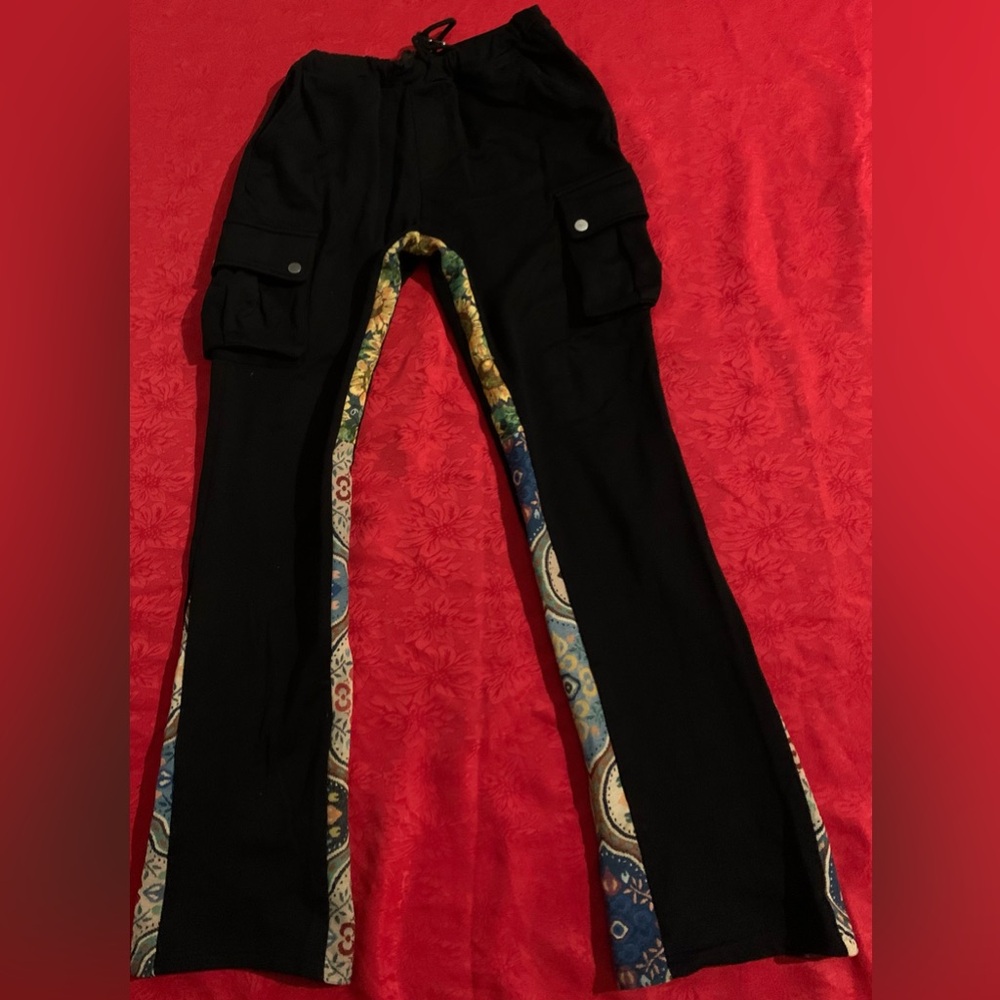 VALABASAS.Men's Black Cargo Pants with Multicolor Accents. Size Xl